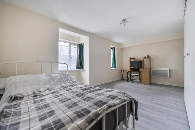 Franklin Avenue, Slough, SL2, photo 5