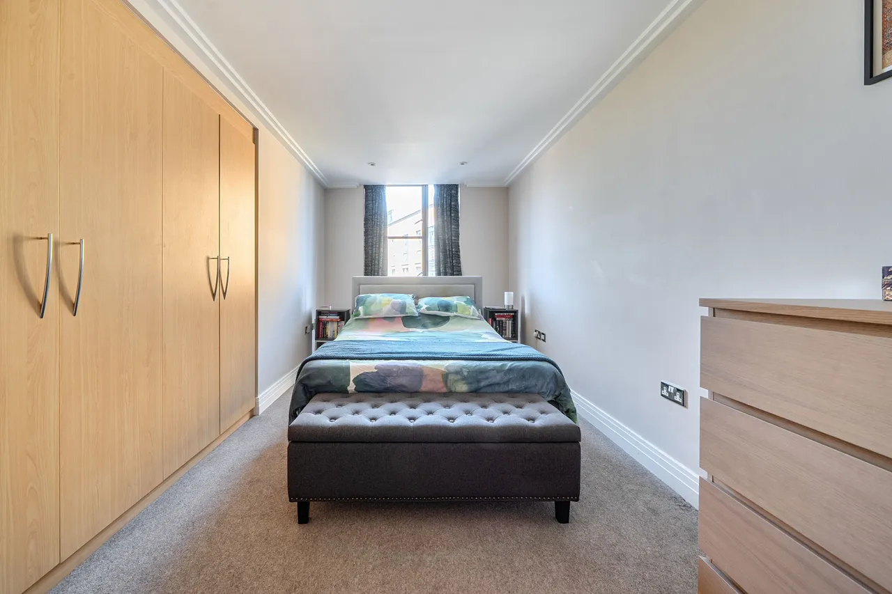 Flat 16, 2 Point Wharf Lane, Brentford, photo 6