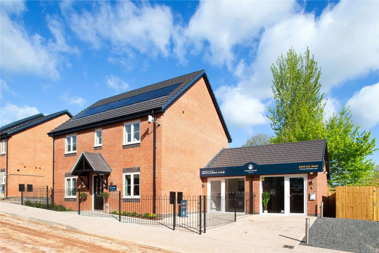 Westlands View, Clayton Road, Newcastle-Under Lyme, Staffordshire, ST5 4AF, photo 5