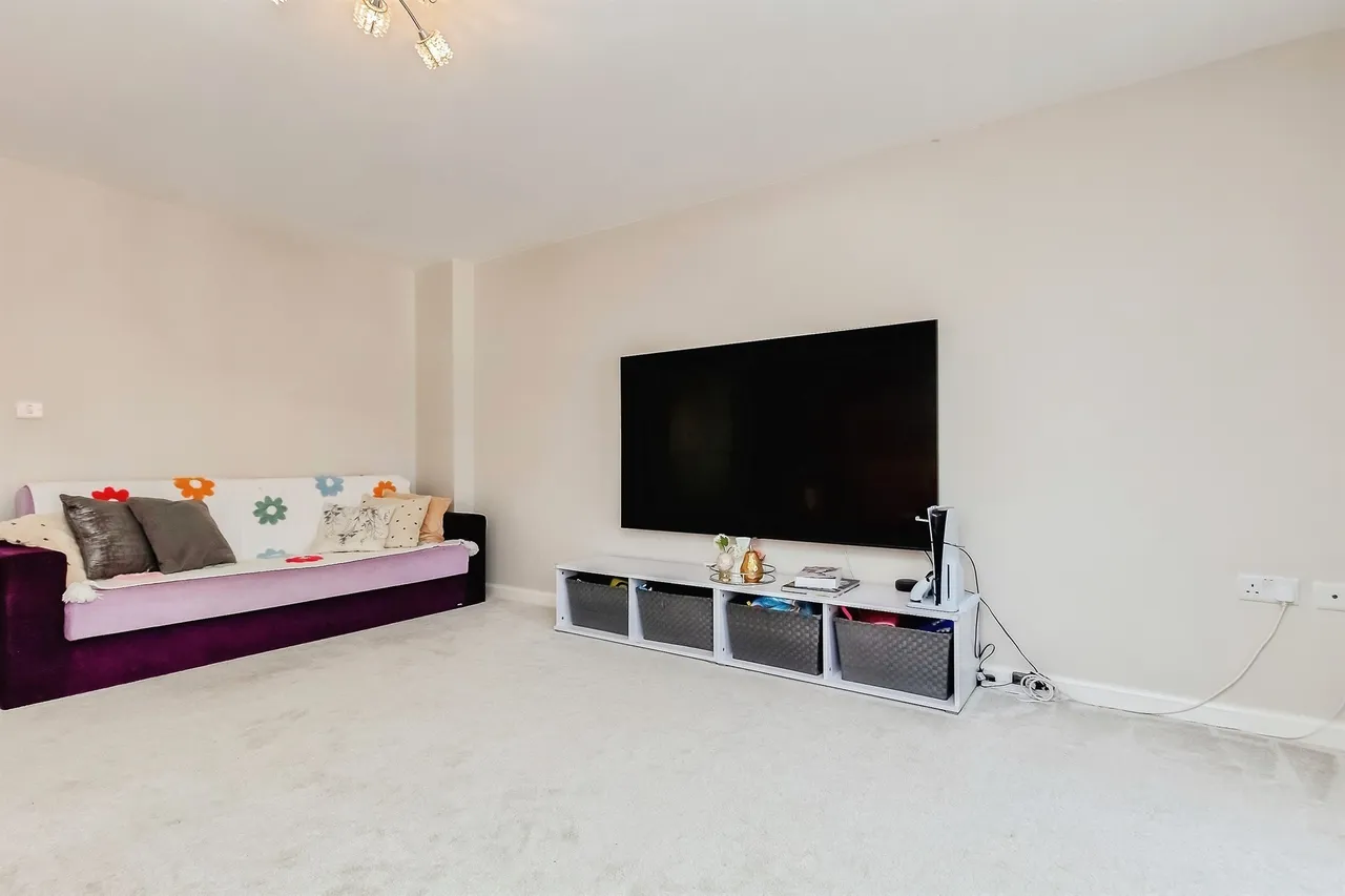 Mendip Way, Corby, photo 9