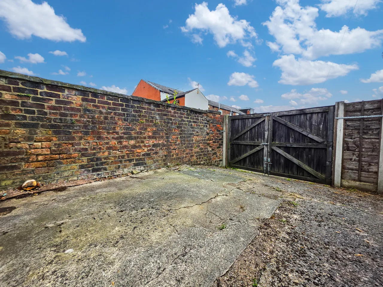 Tottington Road, Bury, BL8, photo 4