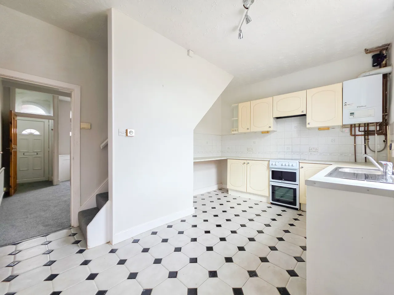 Tottington Road, Bury, BL8, photo 9