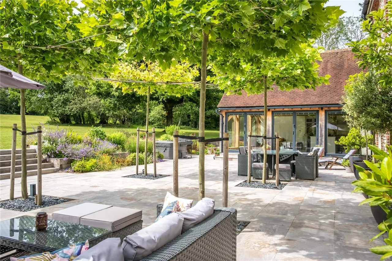 Dye House Lane, Duncton, GU28, photo 14