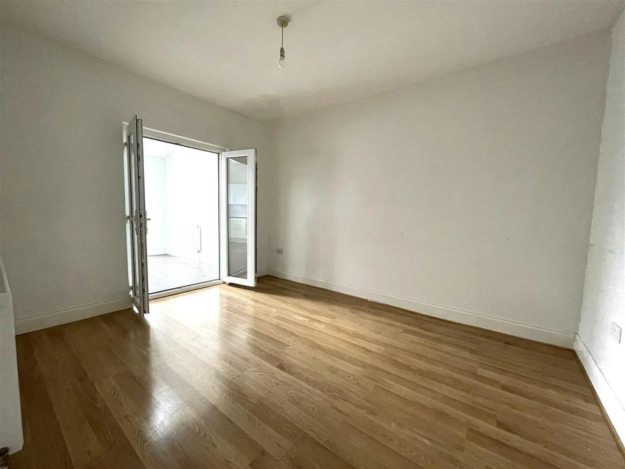 Cromer Close, Uxbridge, photo 9