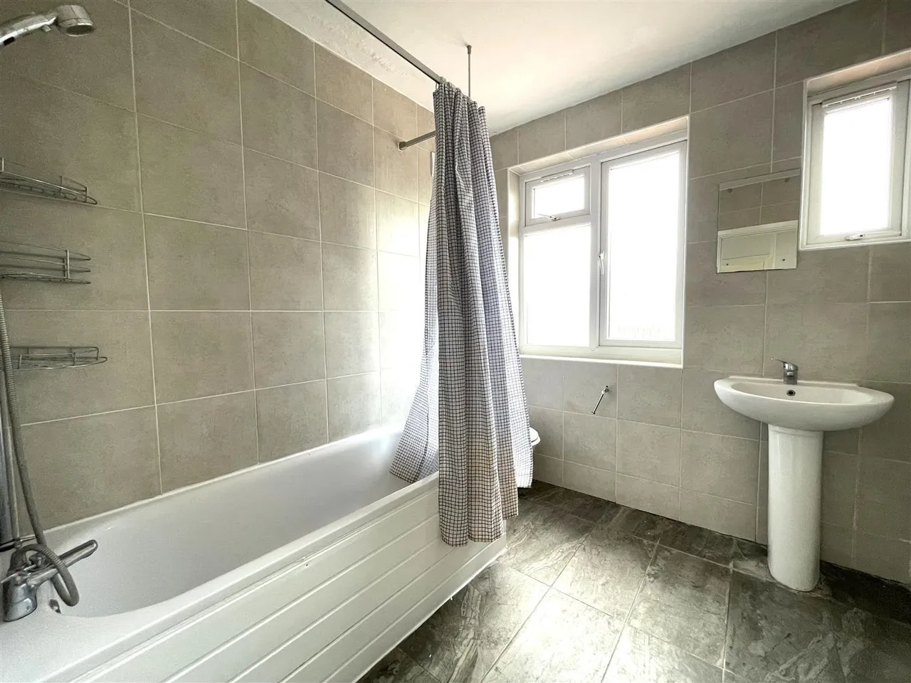 Cromer Close, Uxbridge, photo 8