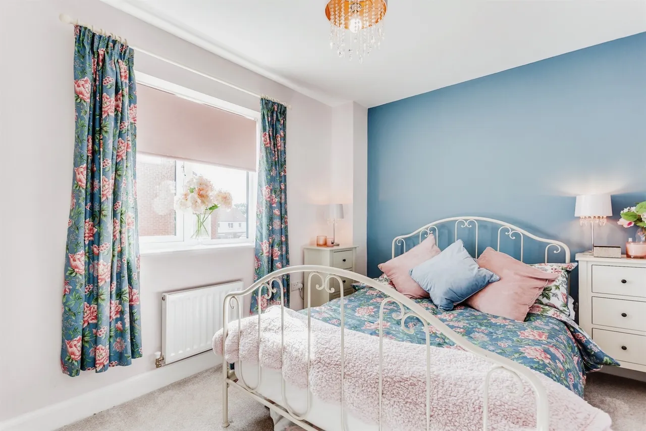 The Fouracres, Wakefield, WF1, photo 8