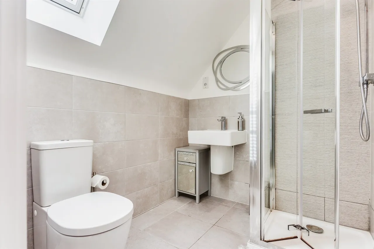 The Fouracres, Wakefield, WF1, photo 6