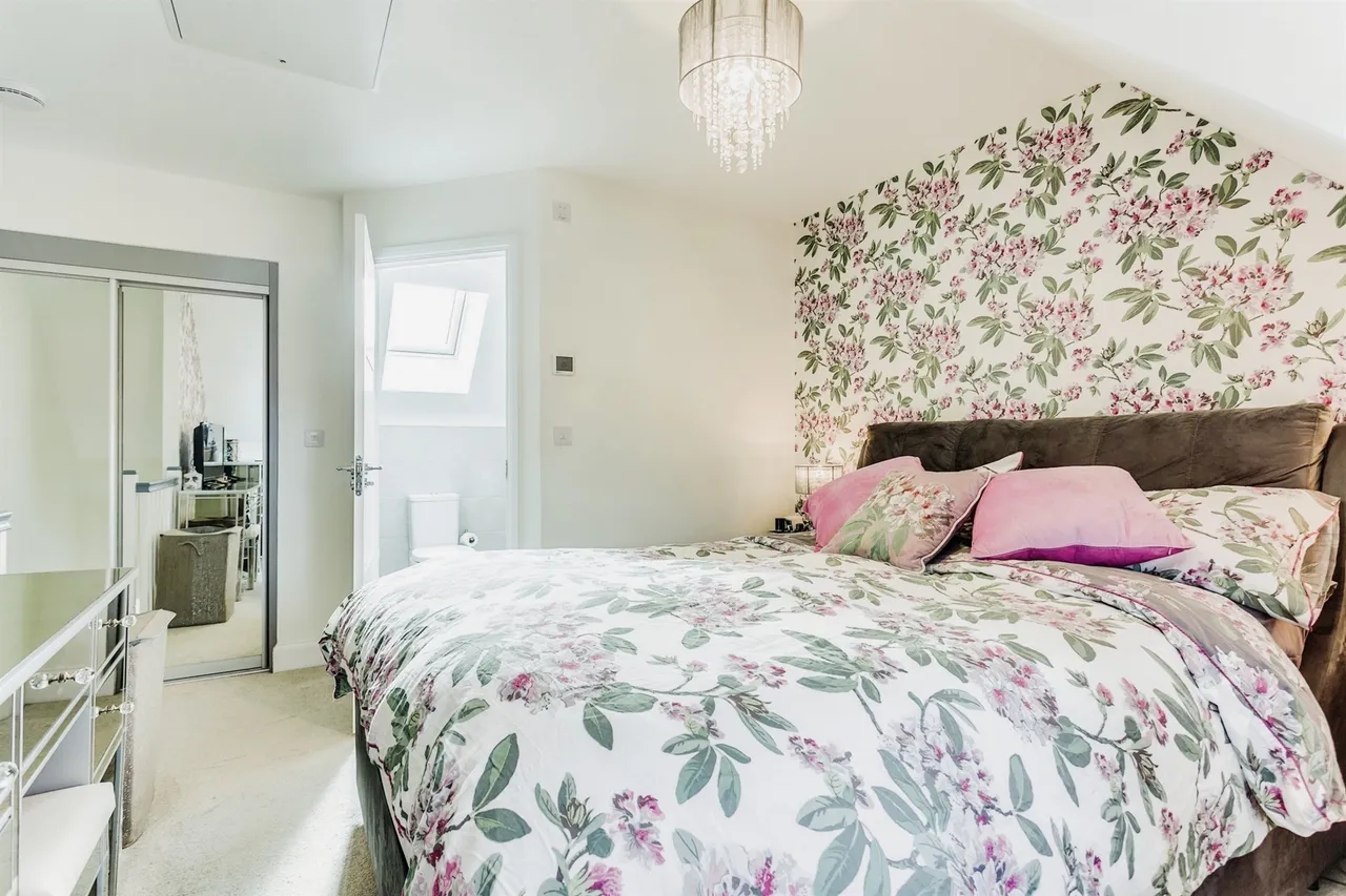 The Fouracres, Wakefield, WF1, photo 5