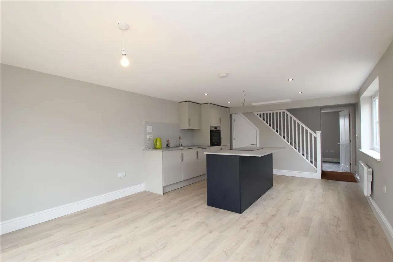 Newmarket Road, Stretham, CB6, photo 9