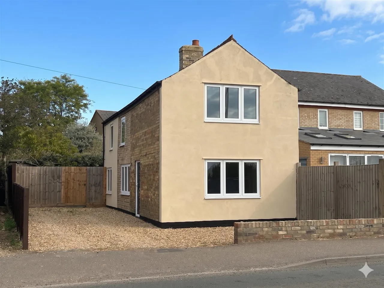 3 bed house for sale, Newmarket Road, Stretham, CB6