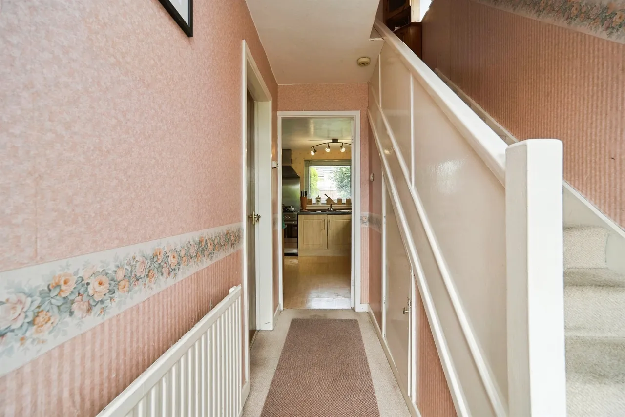 Harewood Crescent, Oakworth, Keighley, photo 7