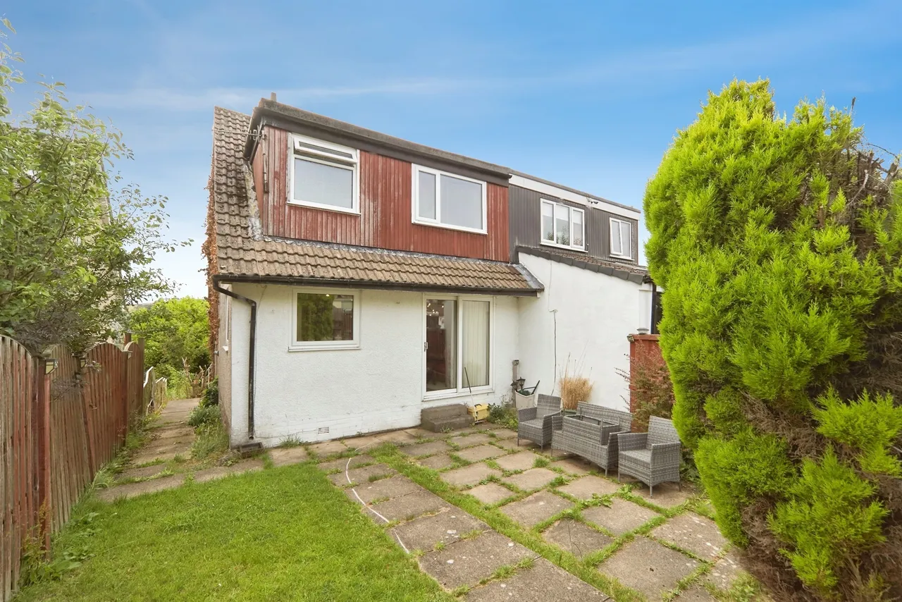 Harewood Crescent, Oakworth, Keighley, photo 12