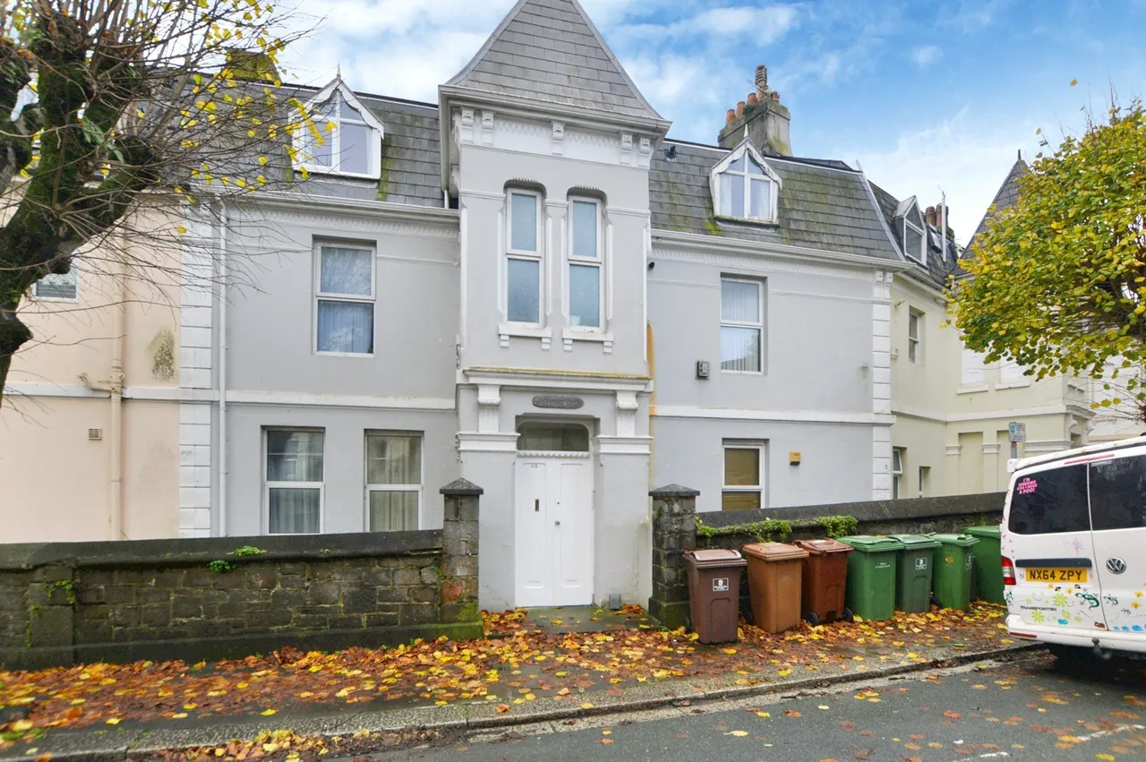 2 bed property for sale — College Avenue, Plymouth, Devon, PL4