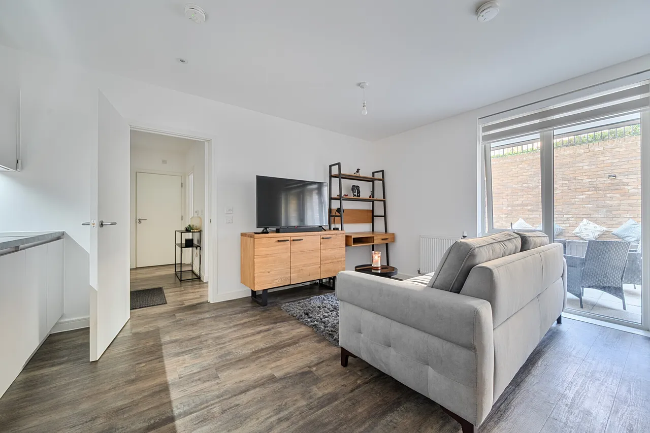 15 Dollis Valley Drive, Barnet, EN5, photo 10