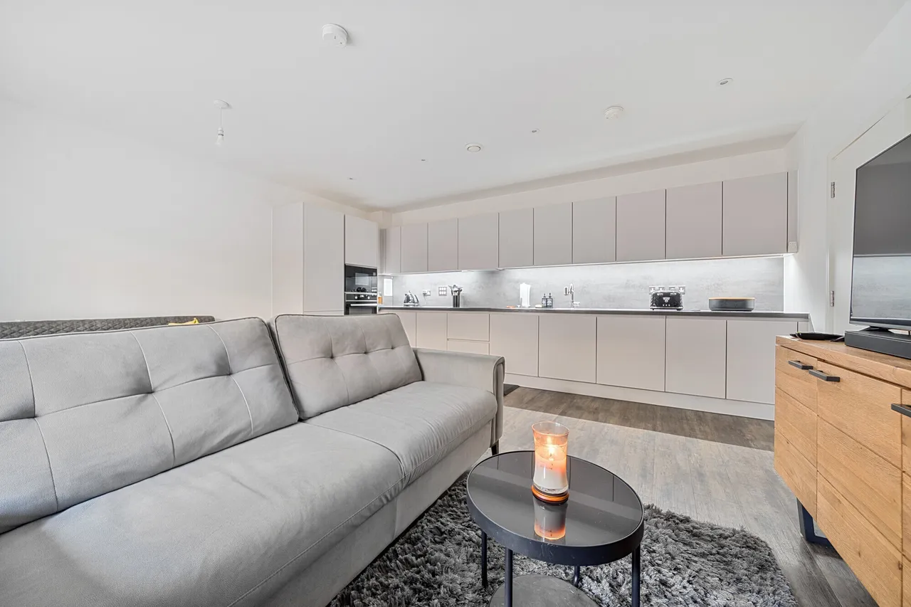 15 Dollis Valley Drive, Barnet, EN5, photo 5