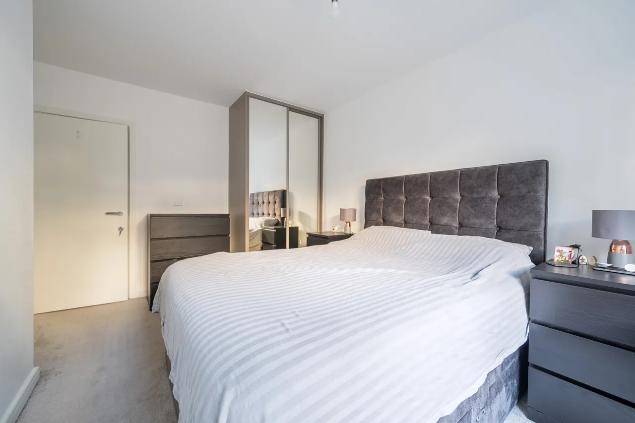 15 Dollis Valley Drive, Barnet, EN5, photo 3