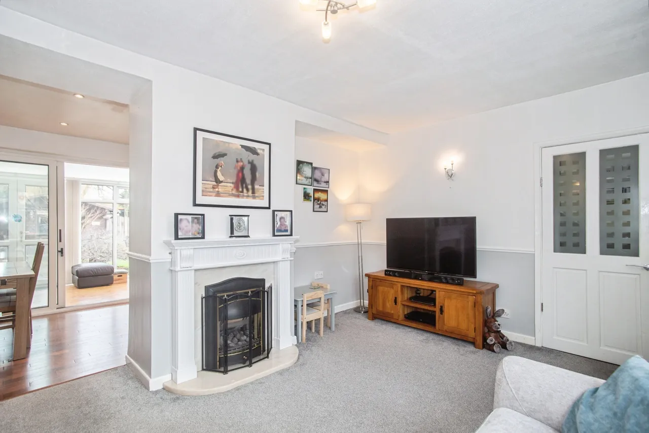Hazeldene Road, Manchester, photo 3