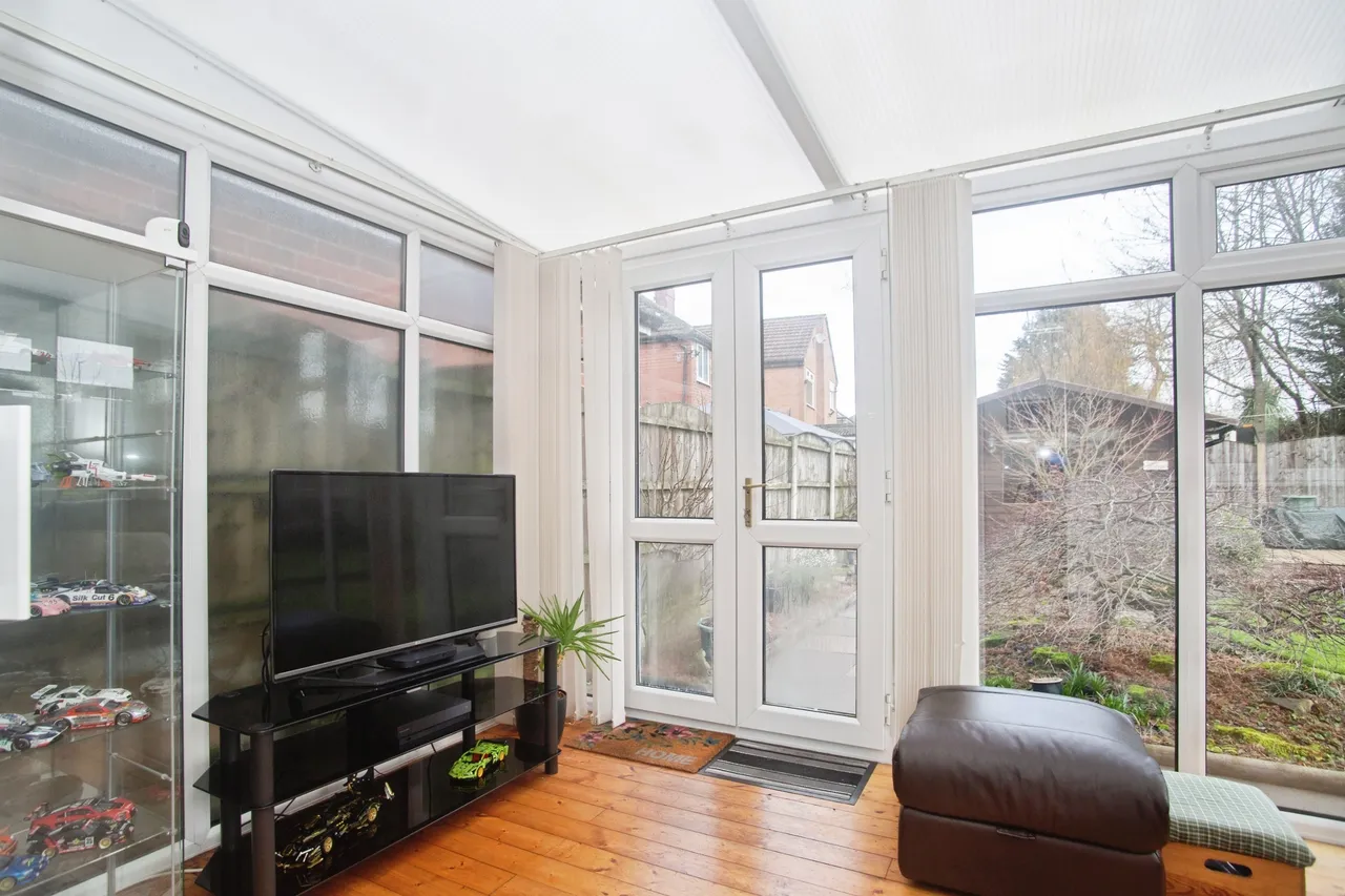 Hazeldene Road, Manchester, photo 6