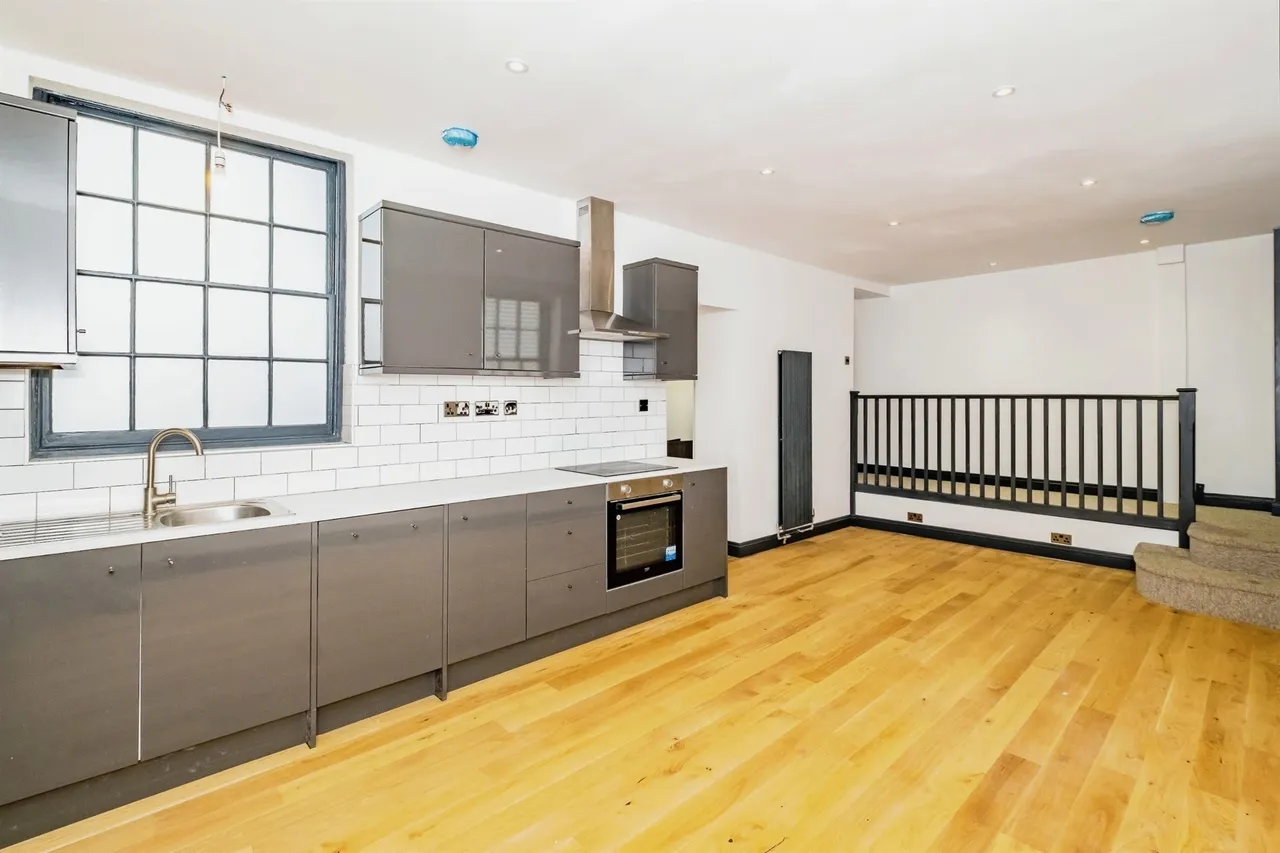 Field Row, Worthing, BN11, photo 7