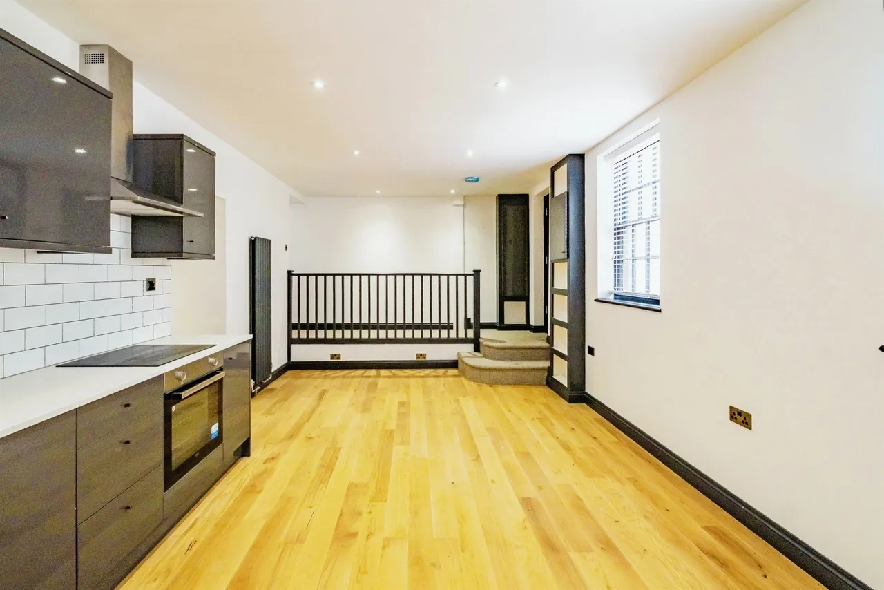 Field Row, Worthing, BN11, photo 2