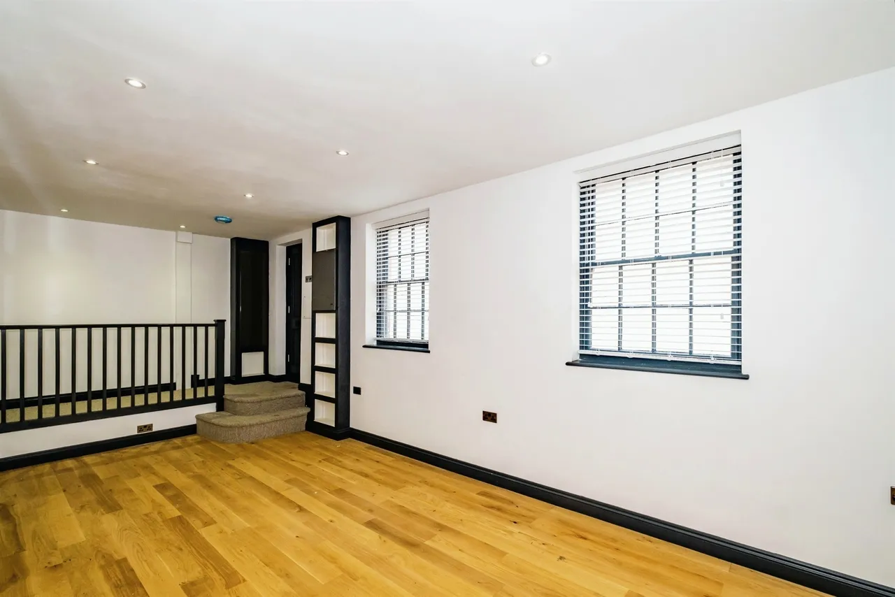 Field Row, Worthing, BN11, photo 9