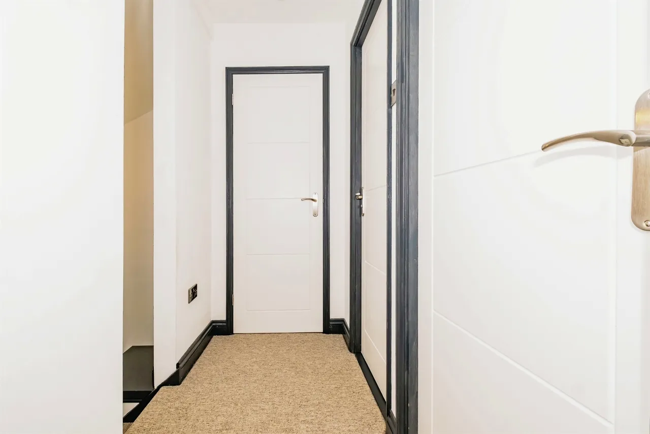 Field Row, Worthing, BN11, photo 10