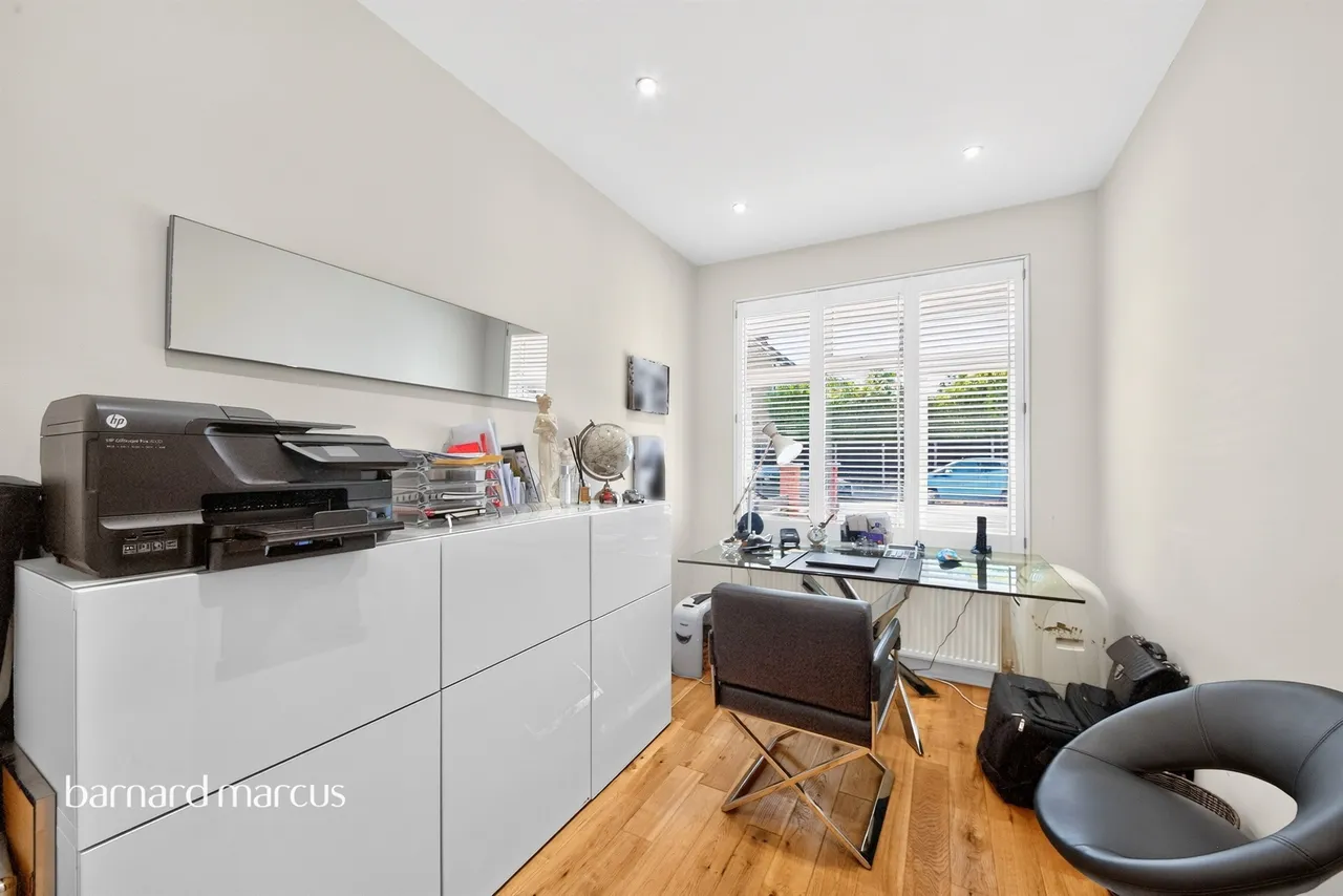 Park Way, London, N20, photo 12