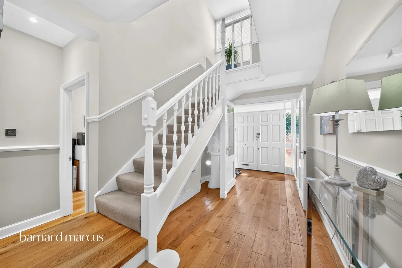 Park Way, London, N20, photo 8