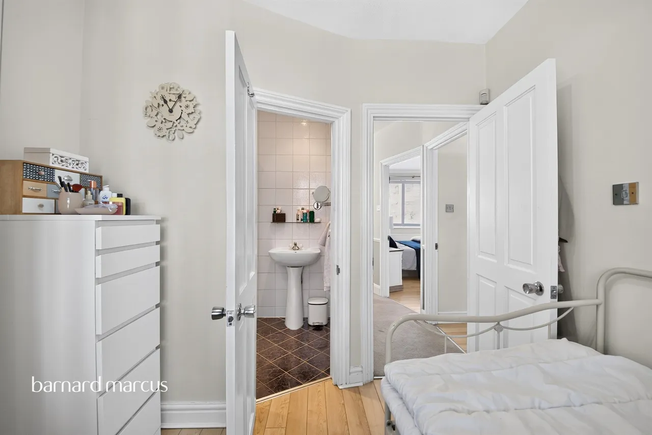 Park Way, London, N20, photo 16