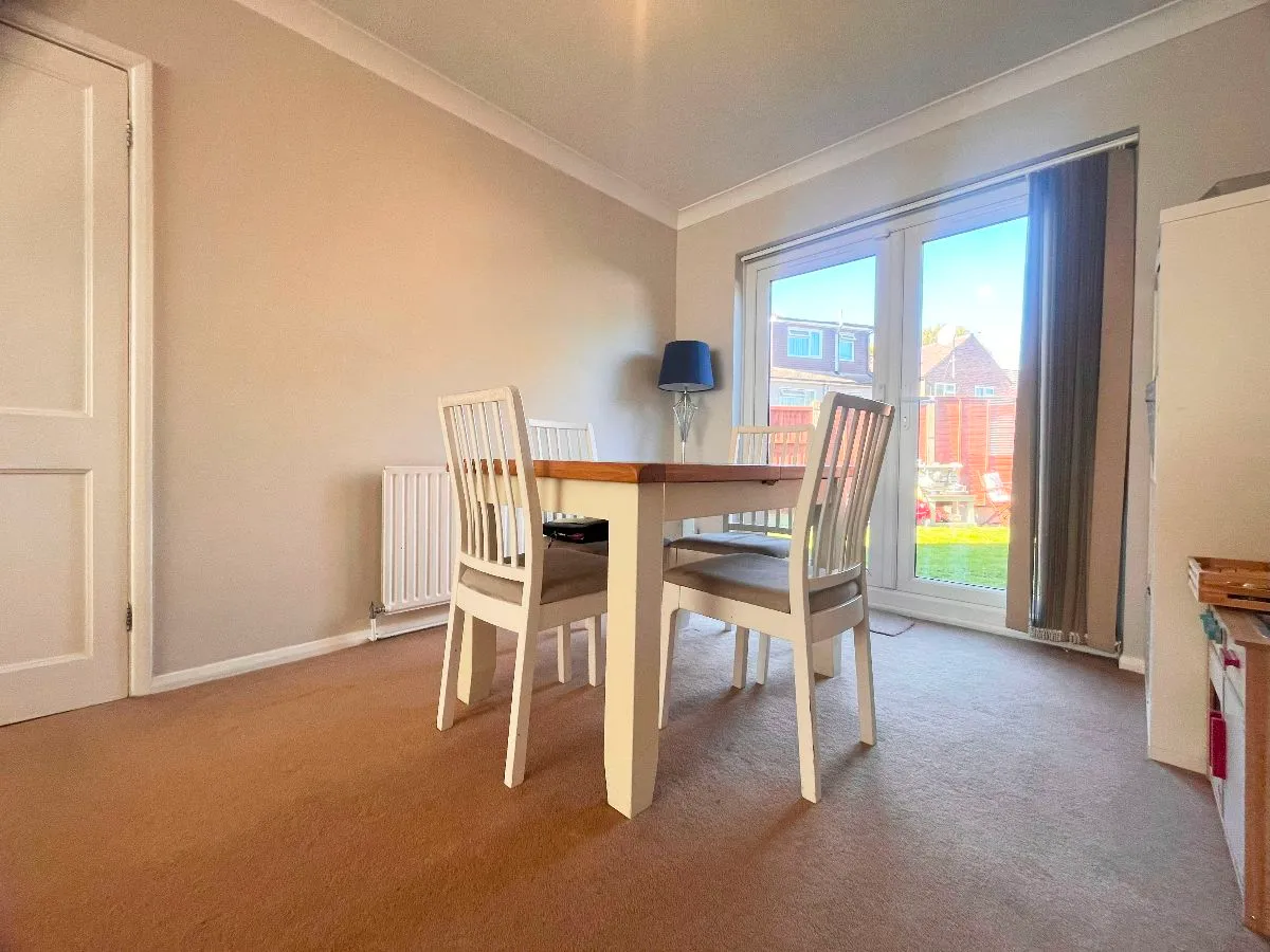 Church Road, Harold Wood, photo 5
