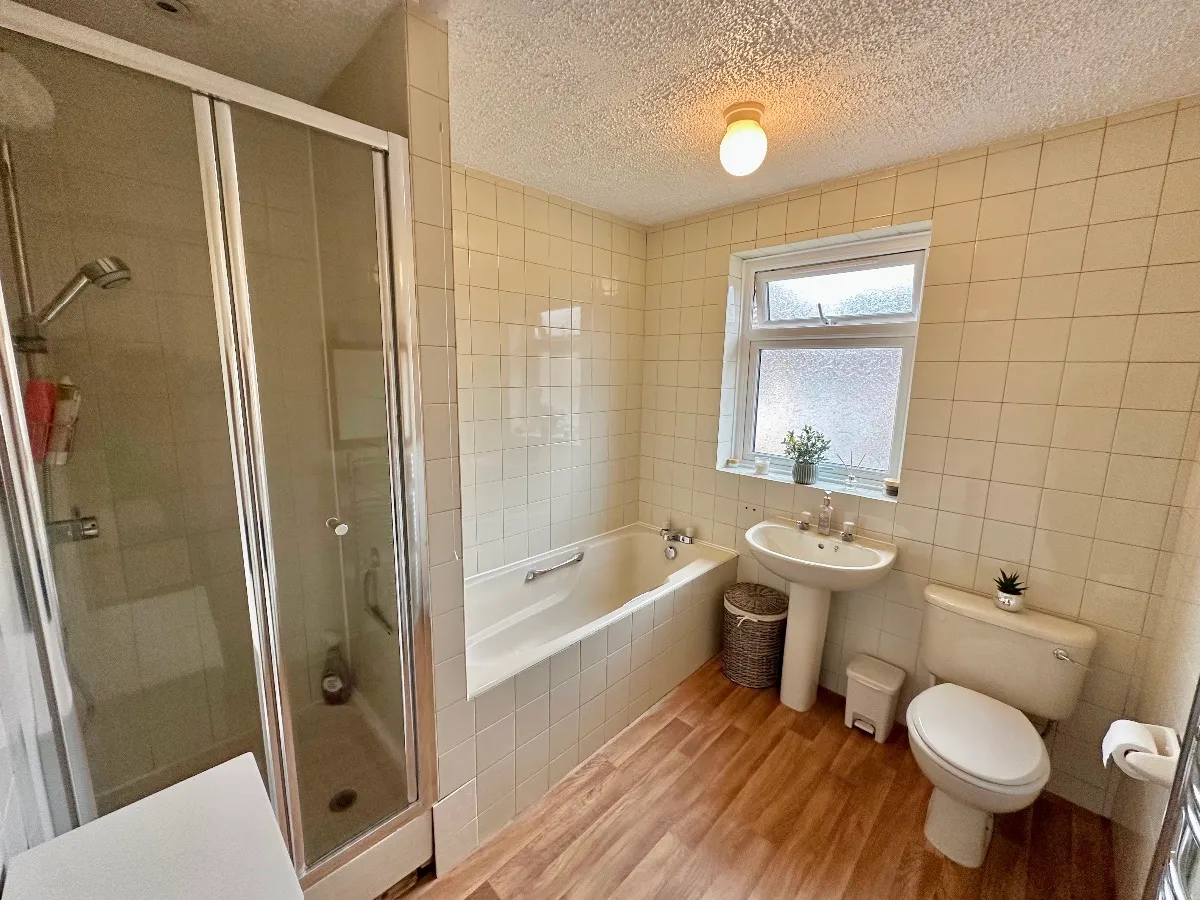 Church Road, Harold Wood, photo 10
