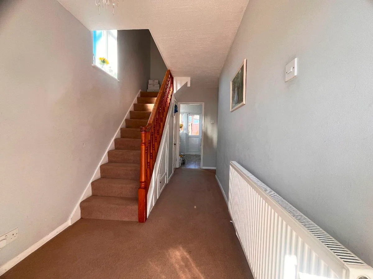 Church Road, Harold Wood, photo 6