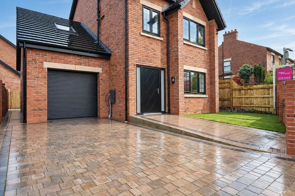 Chapel Lane, Coppull, PR7, photo 36