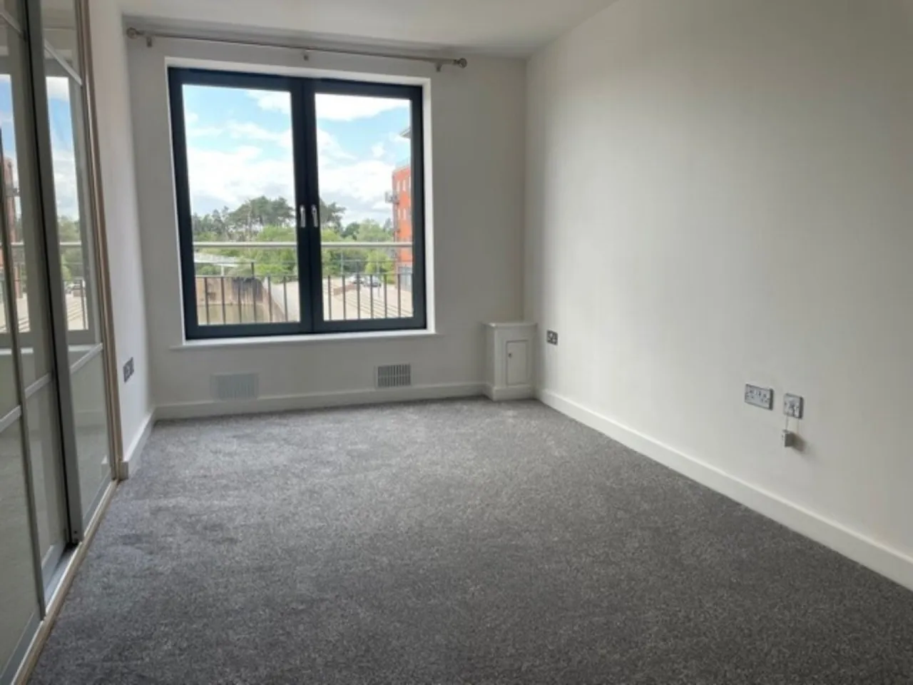 Woodhouse Close, Diglis, WR5, photo 6