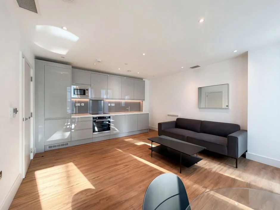 West Gate, London, W5, photo 2