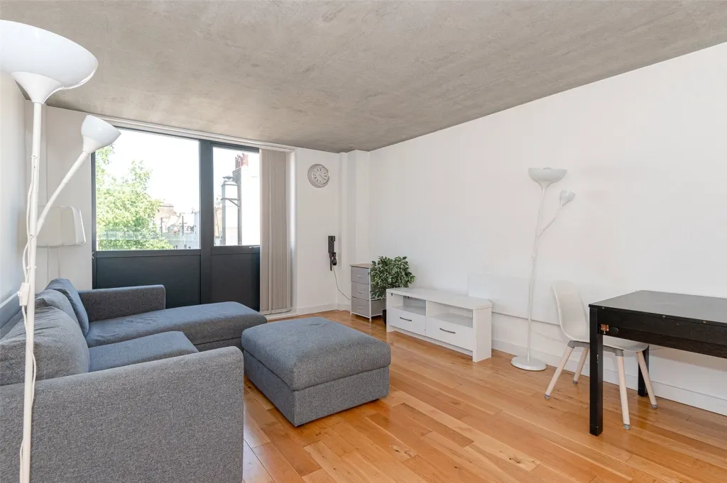 Drummond Street, London, NW1, photo 2
