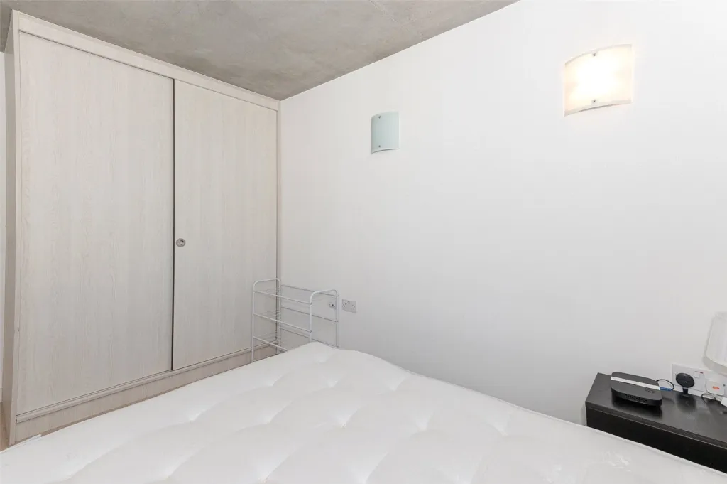 Drummond Street, London, NW1, photo 6