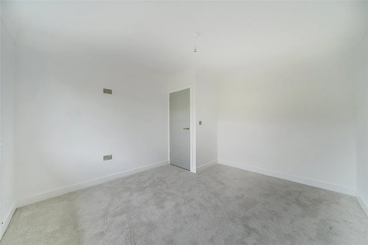 Low Wood Grove, Wirral, CH61, photo 4