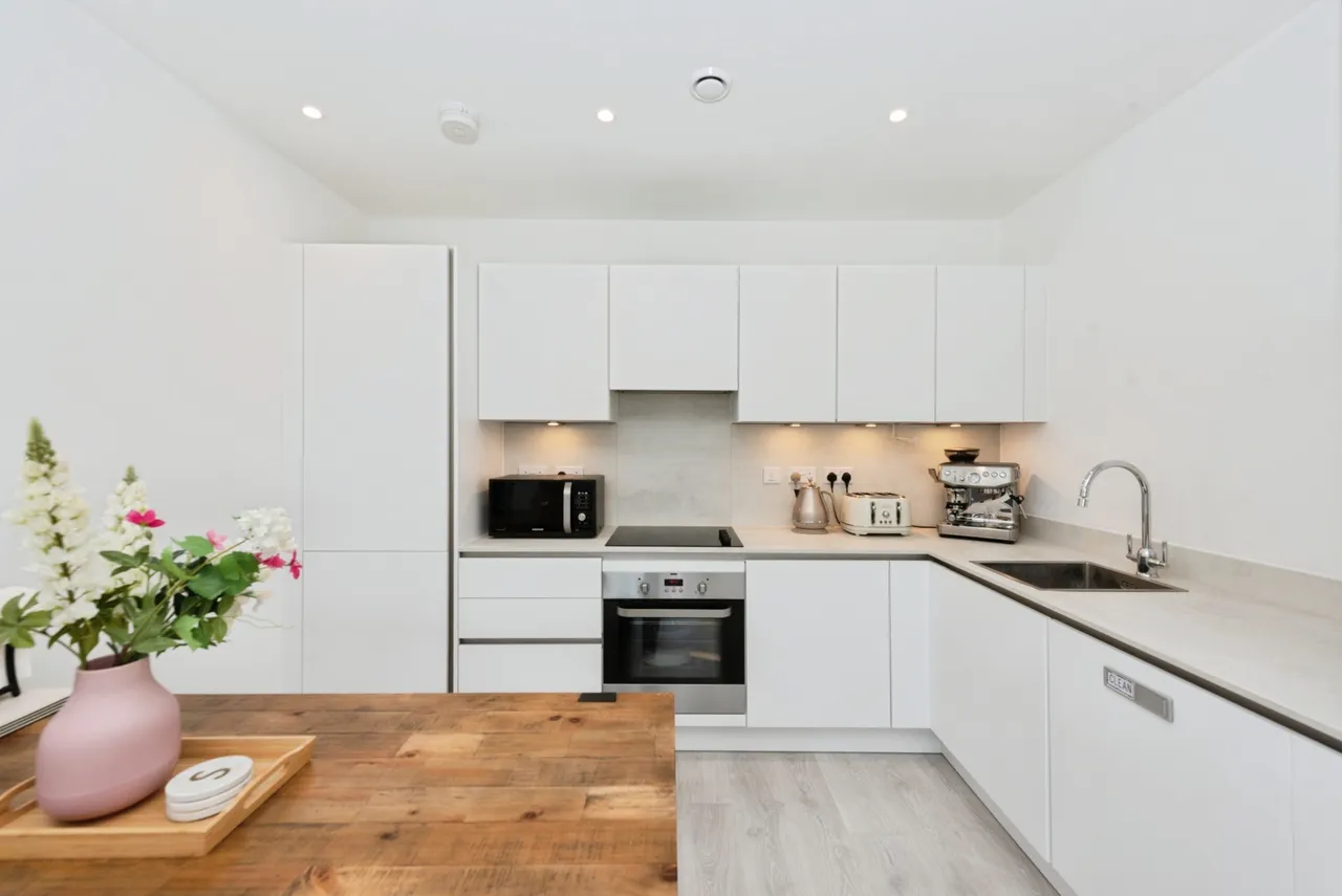Prince Regent Road, Hounslow, TW3, photo 2