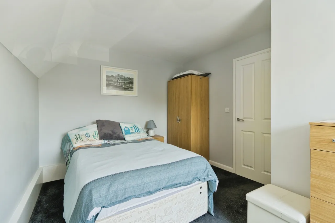 Watling Street, Dartford, DA2, photo 6