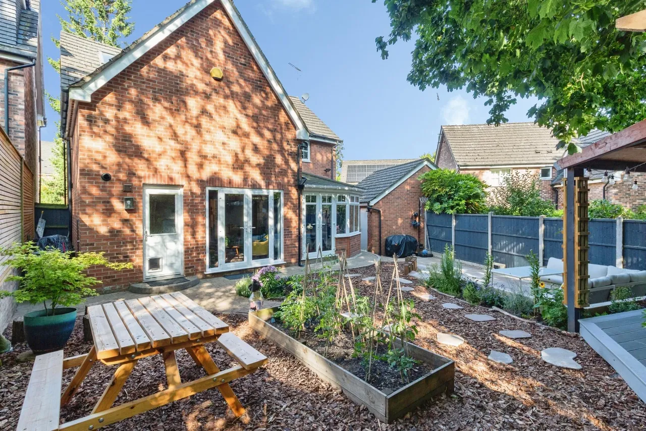 Castle House Drive, Stafford, ST16, photo 27