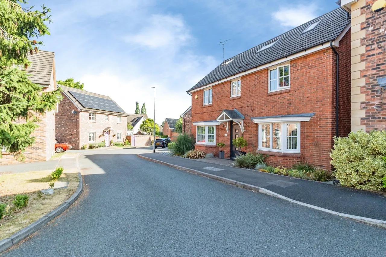 Castle House Drive, Stafford, ST16, photo 31