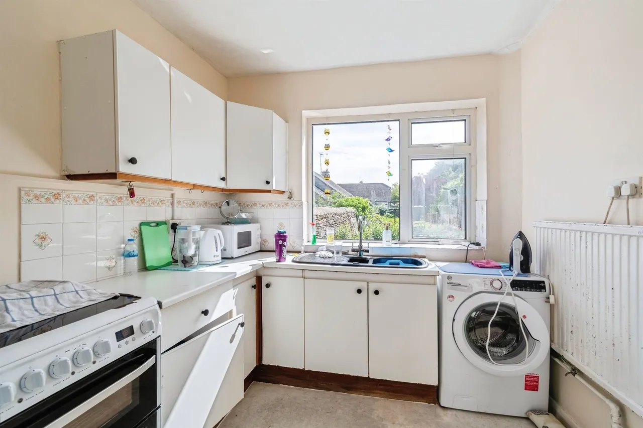 Pickwick Road, Corsham, photo 4