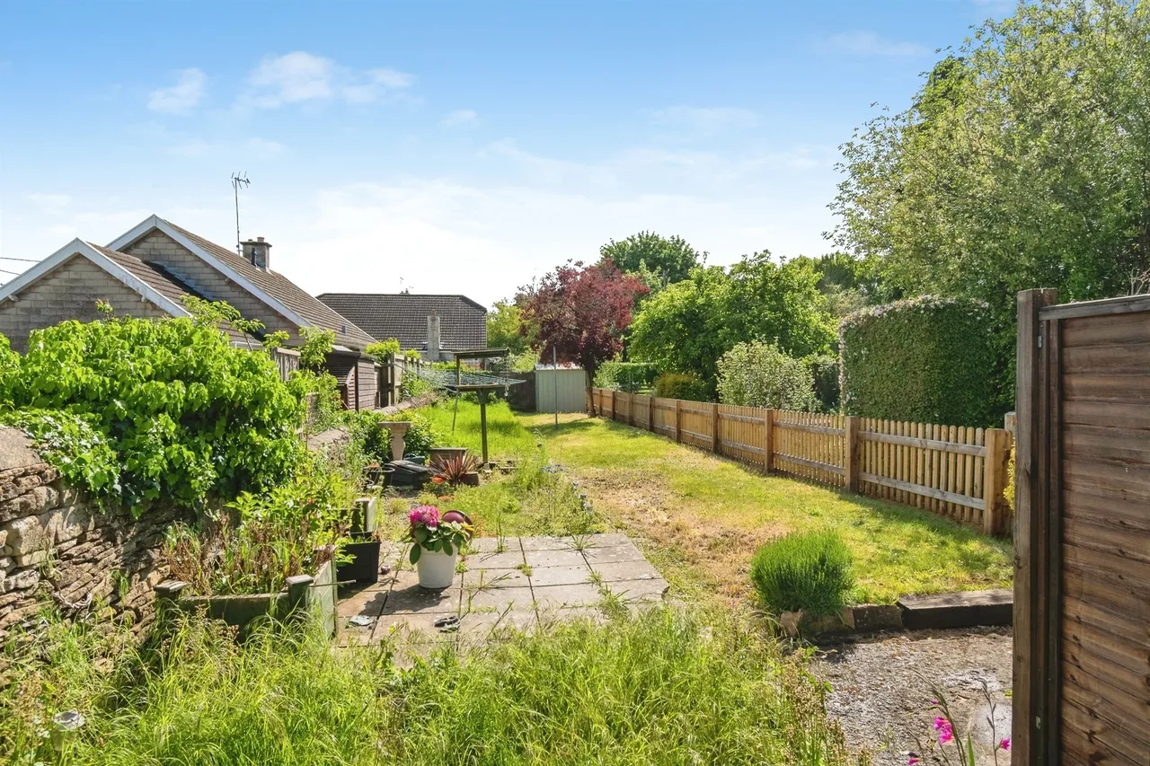 Pickwick Road, Corsham, photo 2