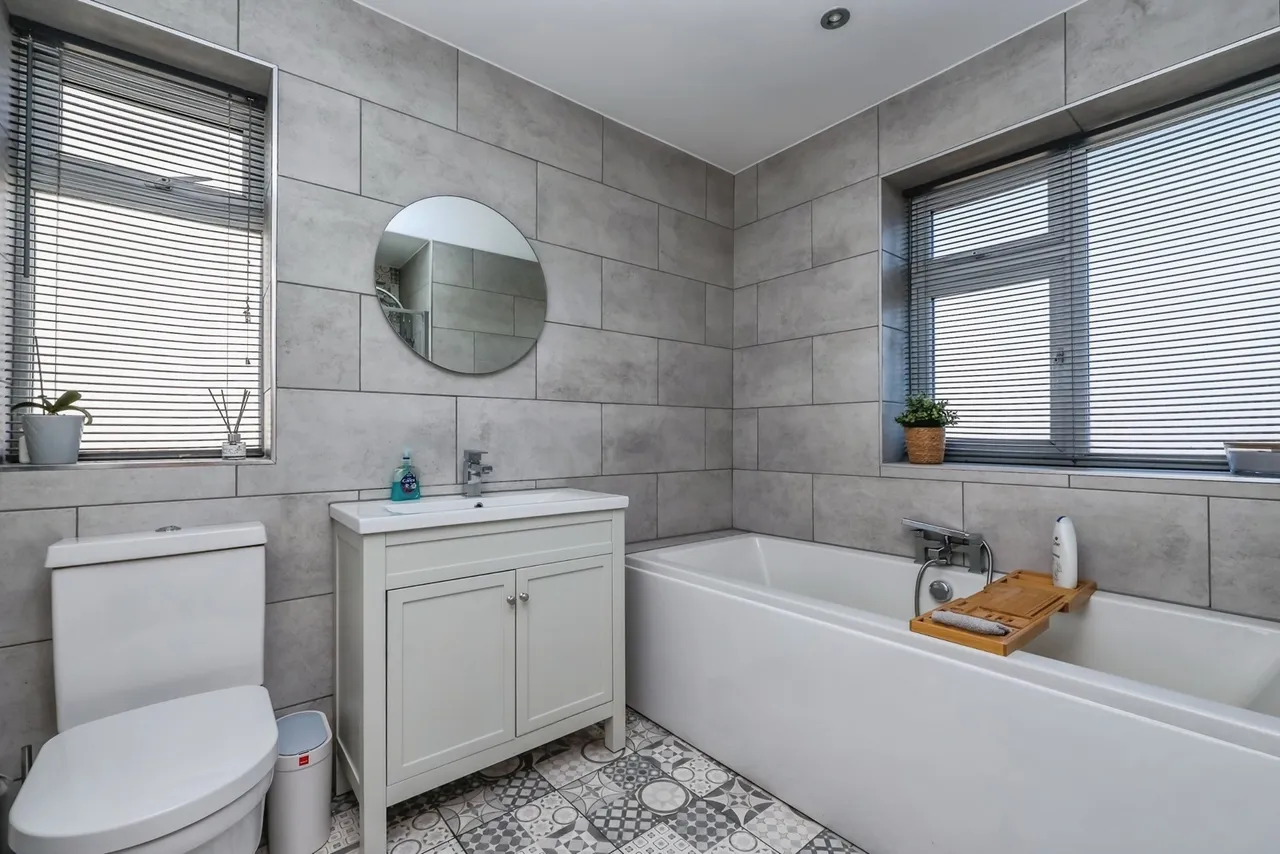 Tintagel Green, Clifton, Nottingham, NG11, photo 20