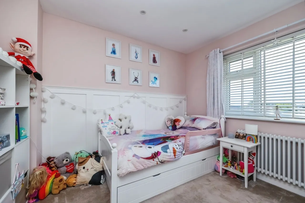 Tintagel Green, Clifton, Nottingham, NG11, photo 17