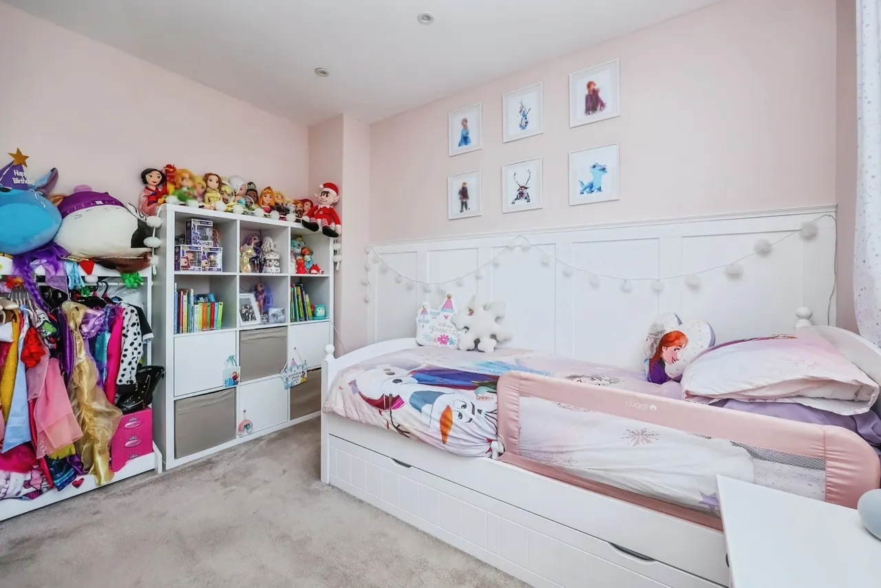 Tintagel Green, Clifton, Nottingham, NG11, photo 18
