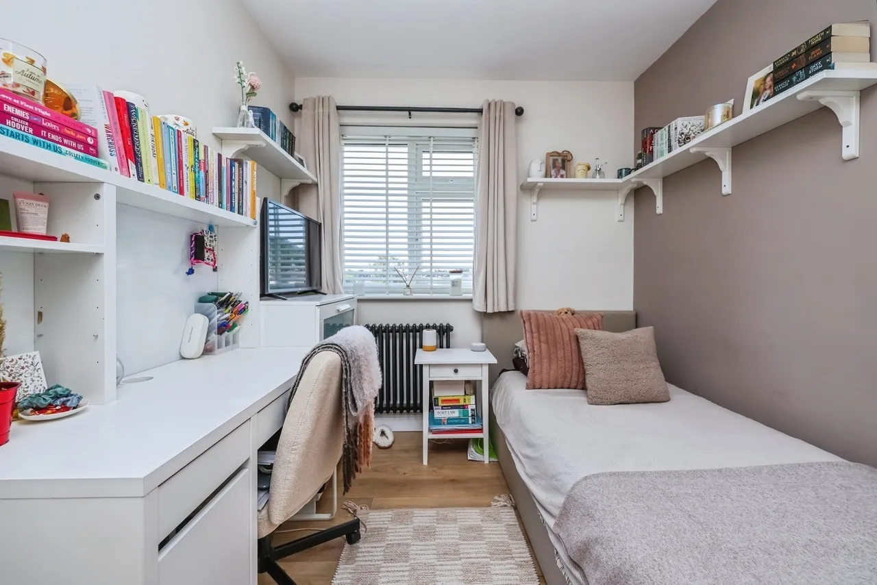 Tintagel Green, Clifton, Nottingham, NG11, photo 19