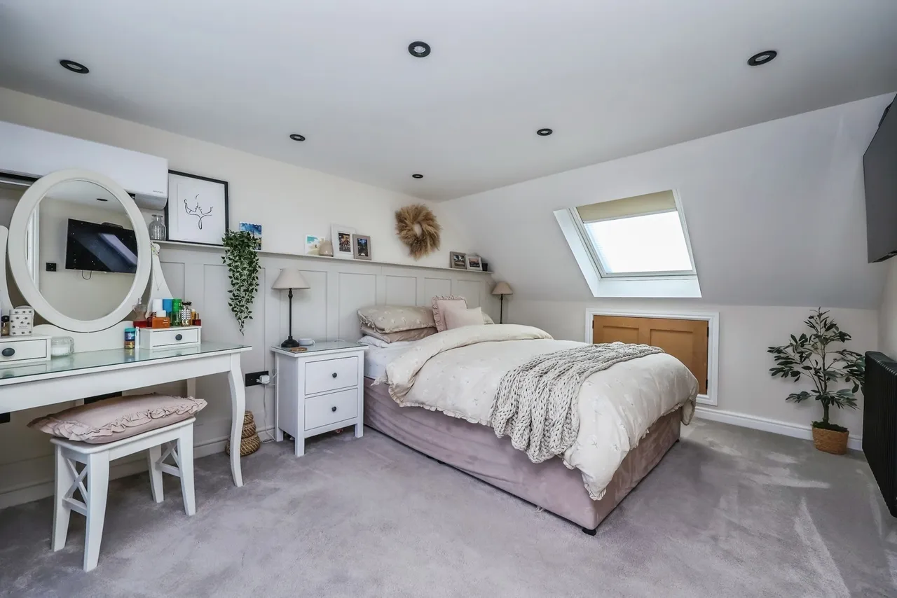 Tintagel Green, Clifton, Nottingham, NG11, photo 13