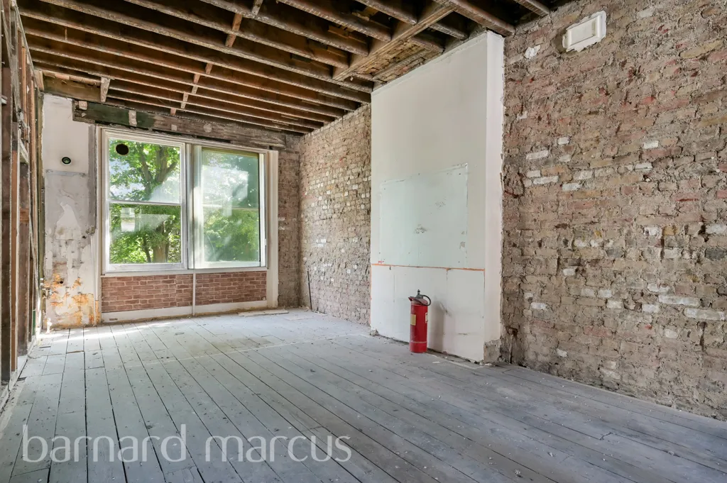 Sinclair Road, London, photo 6